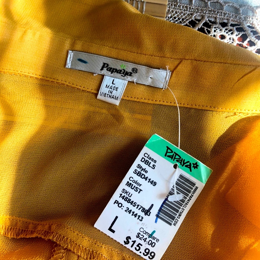 Button down blouse - Picture 6 of 6